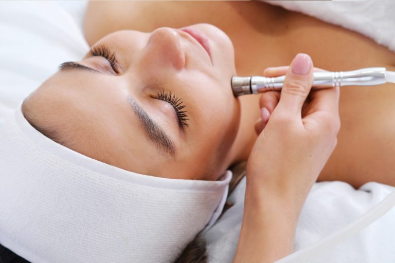 Microdermabrasion in Algonquin at Fox River MedSpa in Algonquin, Illinois